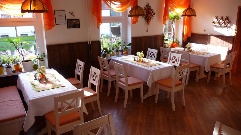 Werners Landgasthaus Lieskau Dış mekan fotoğraf