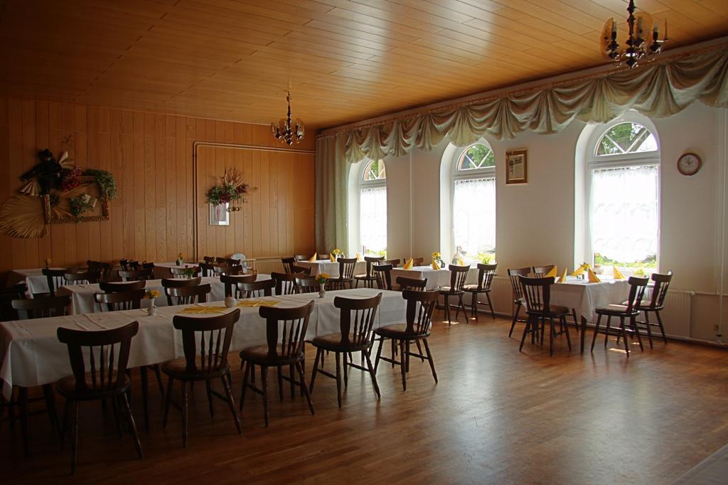 Werners Landgasthaus Lieskau Dış mekan fotoğraf