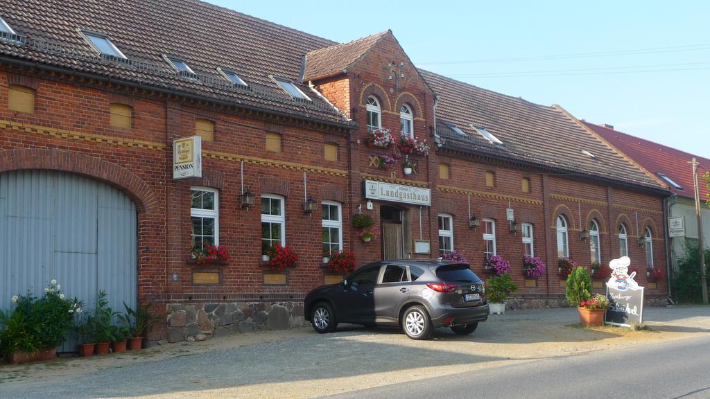 Werners Landgasthaus Lieskau Dış mekan fotoğraf